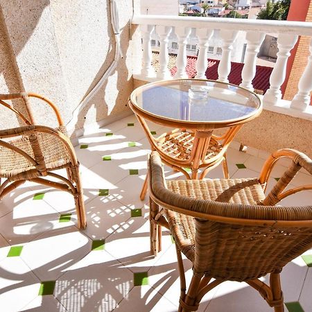 Apartamento Sol Y Playa Apartment Torrevieja Bagian luar foto