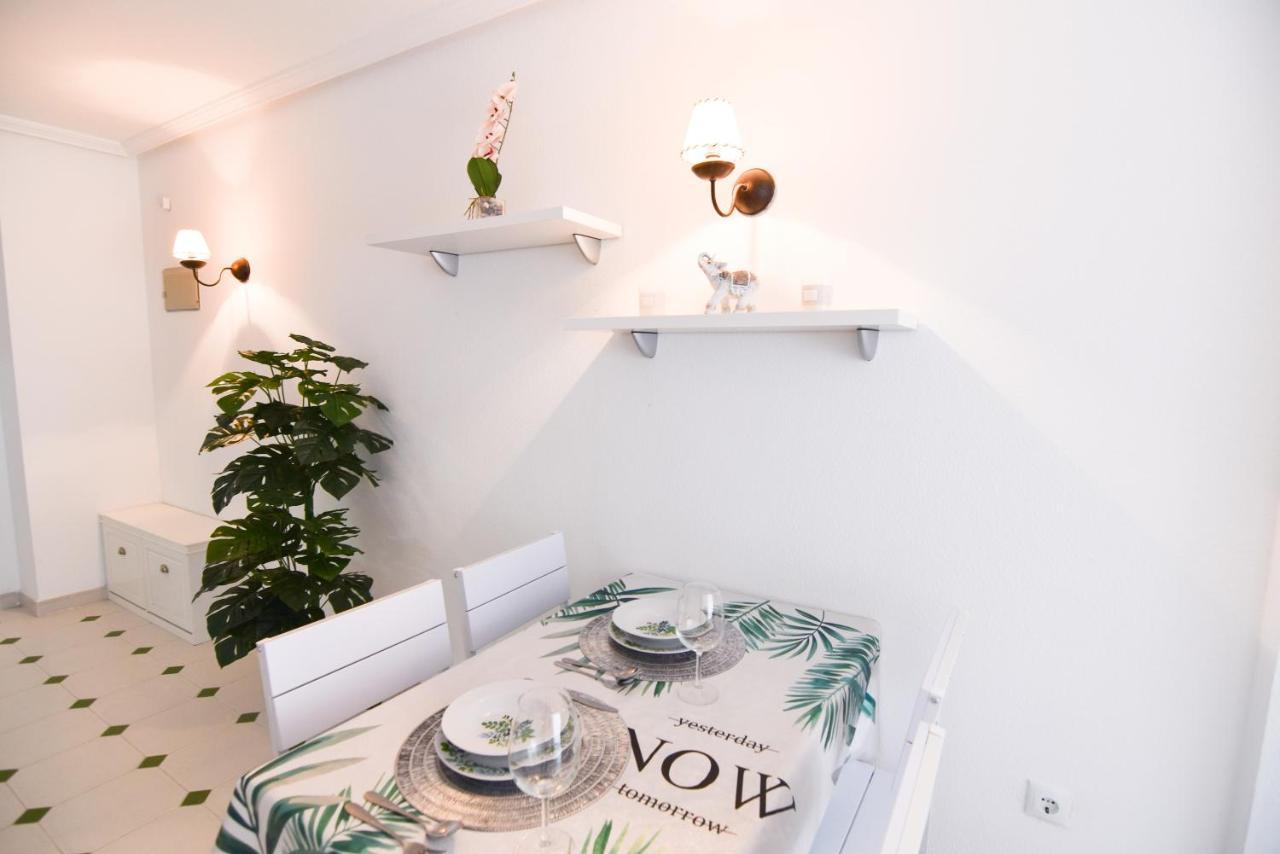 Apartamento Sol Y Playa Apartment Torrevieja Bagian luar foto