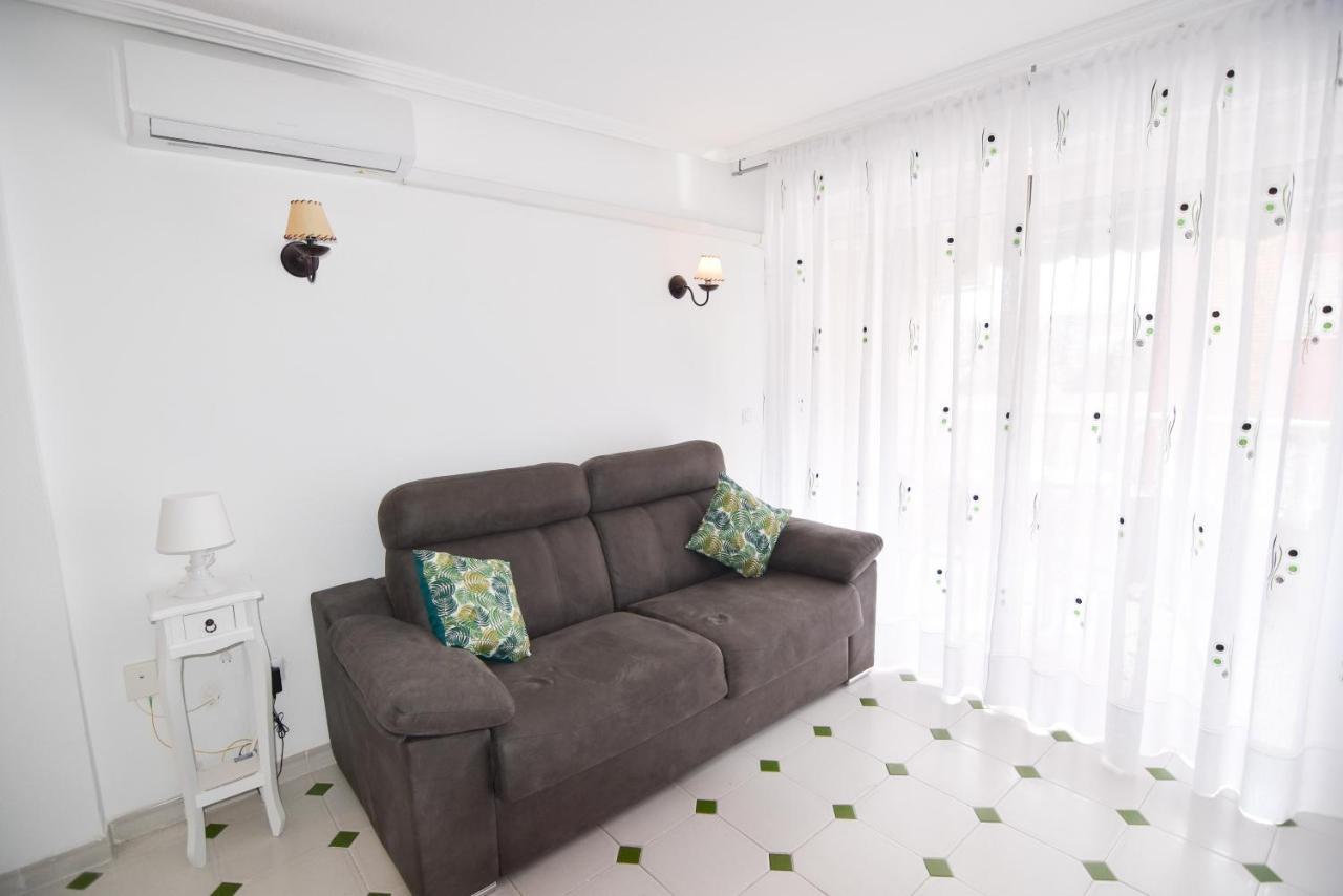 Apartamento Sol Y Playa Apartment Torrevieja Bagian luar foto