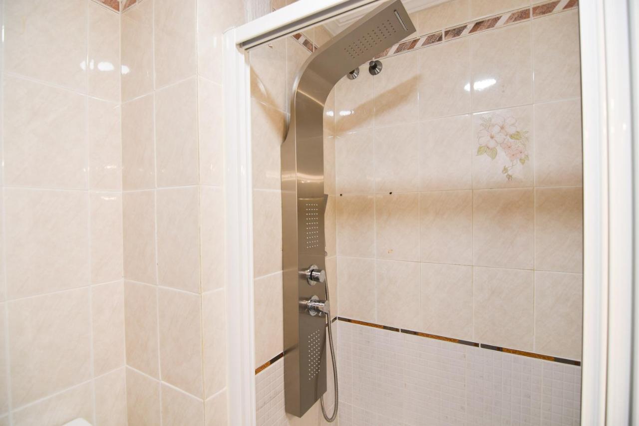 Apartamento Sol Y Playa Apartment Torrevieja Bagian luar foto