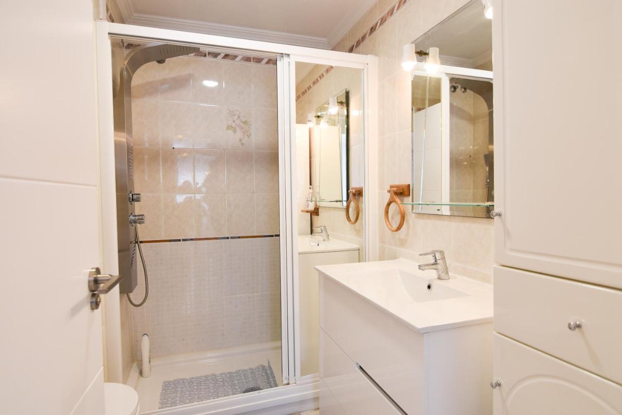 Apartamento Sol Y Playa Apartment Torrevieja Bagian luar foto