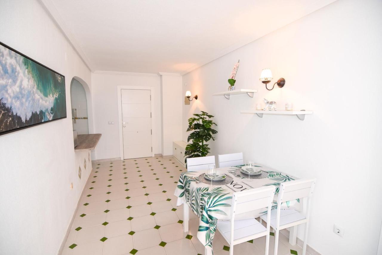 Apartamento Sol Y Playa Apartment Torrevieja Bagian luar foto