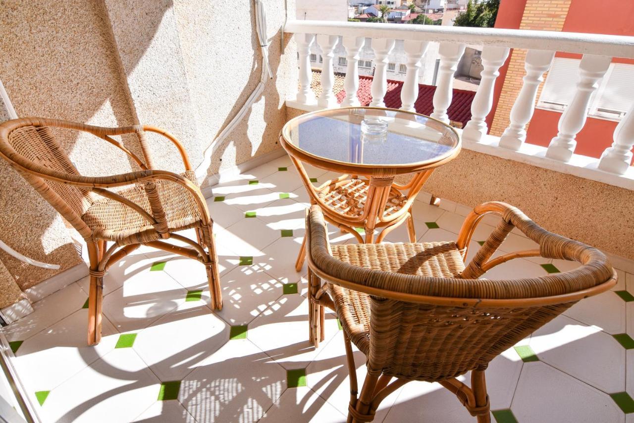 Apartamento Sol Y Playa Apartment Torrevieja Bagian luar foto