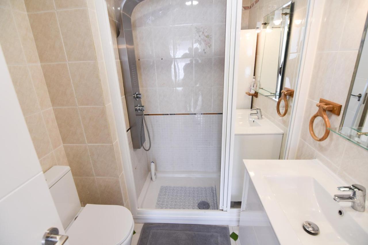 Apartamento Sol Y Playa Apartment Torrevieja Bagian luar foto
