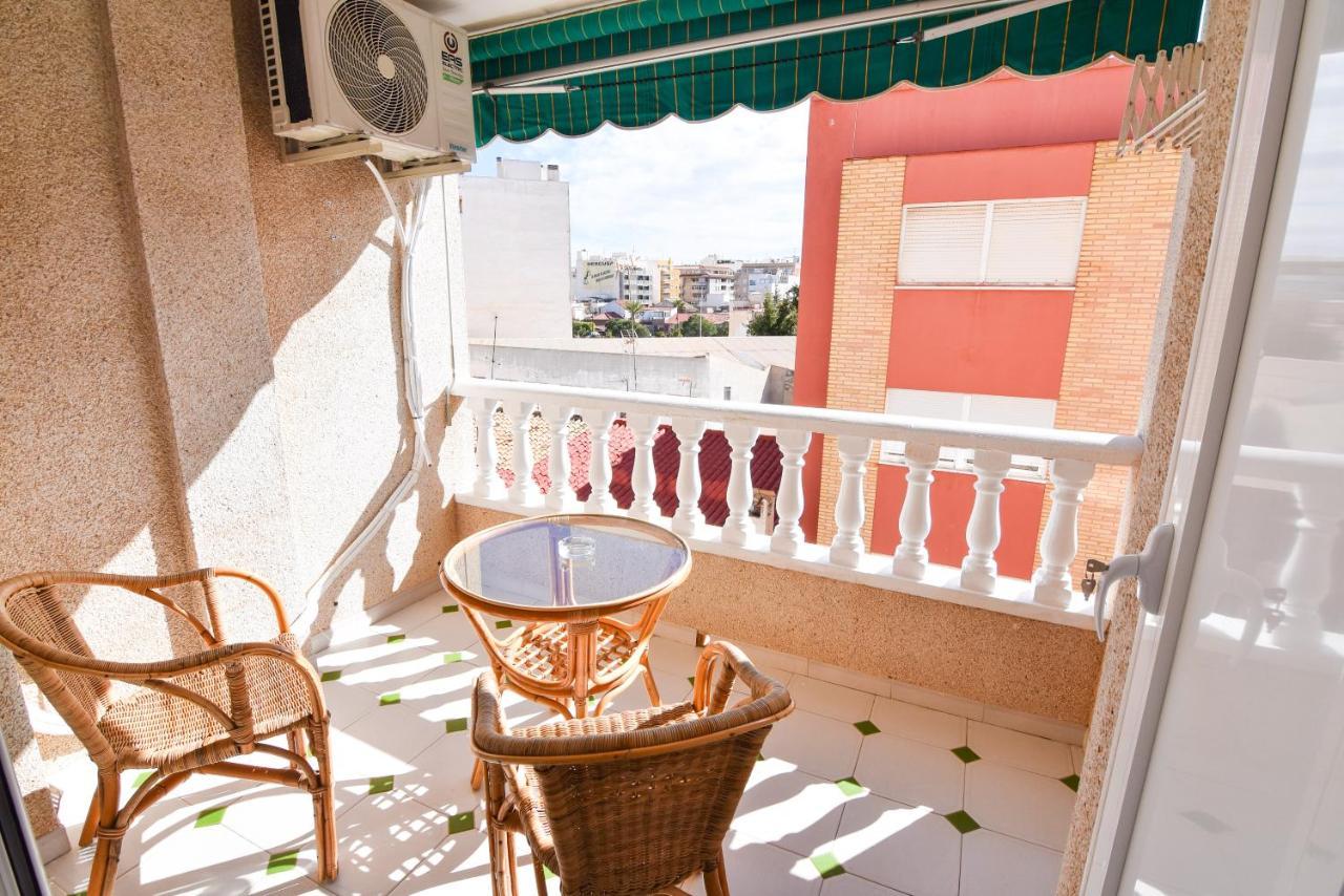 Apartamento Sol Y Playa Apartment Torrevieja Bagian luar foto